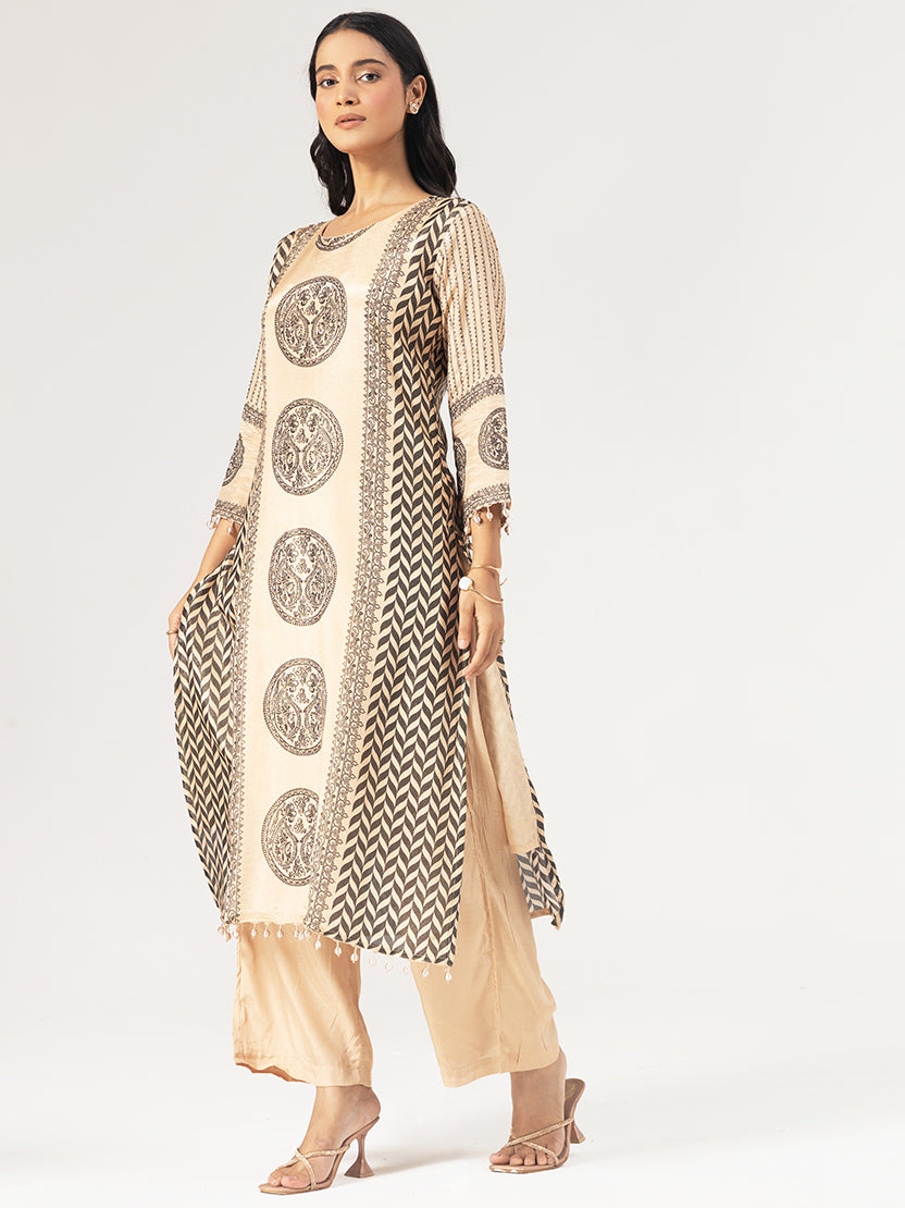 Aira Kurta Set