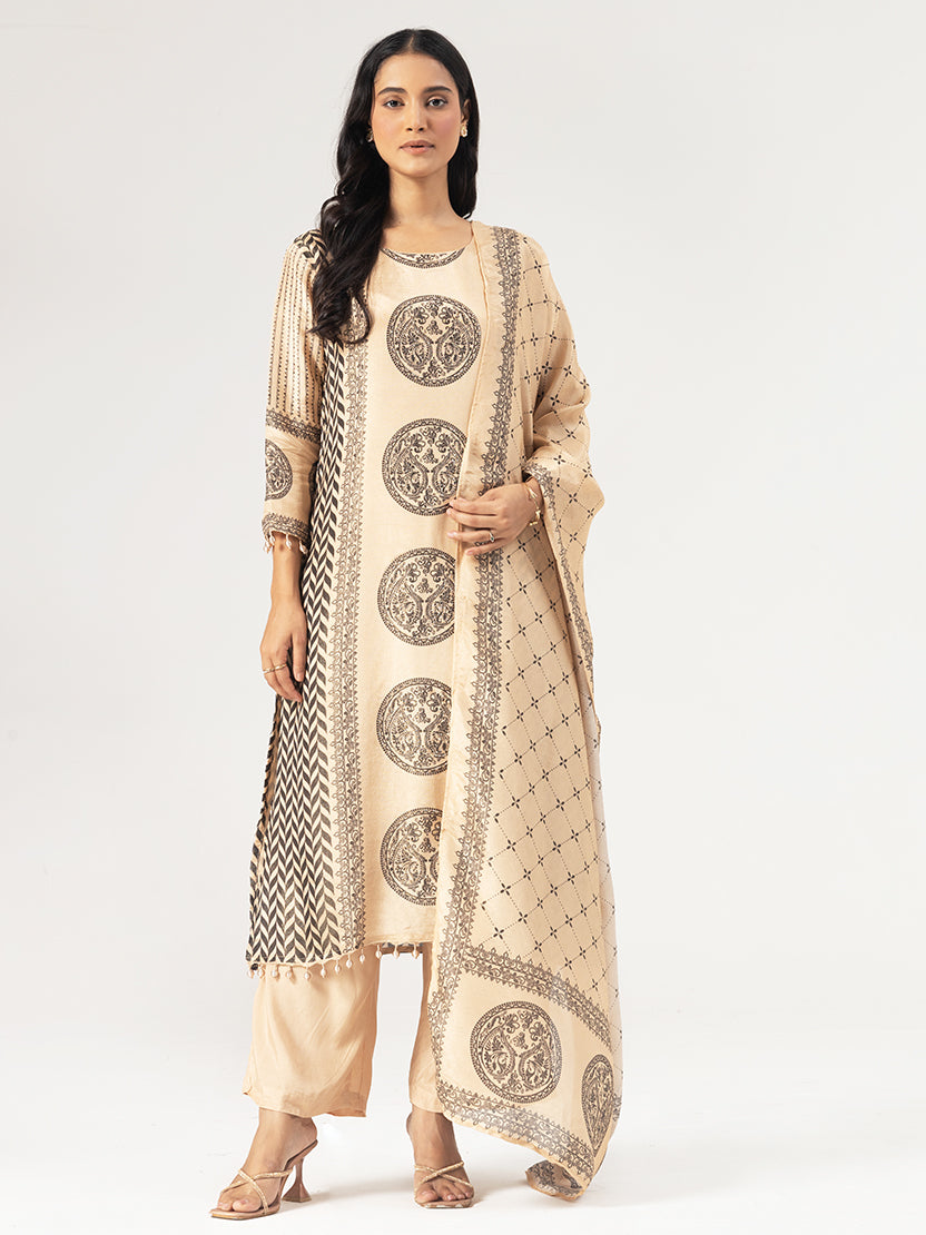 Aira Kurta Set