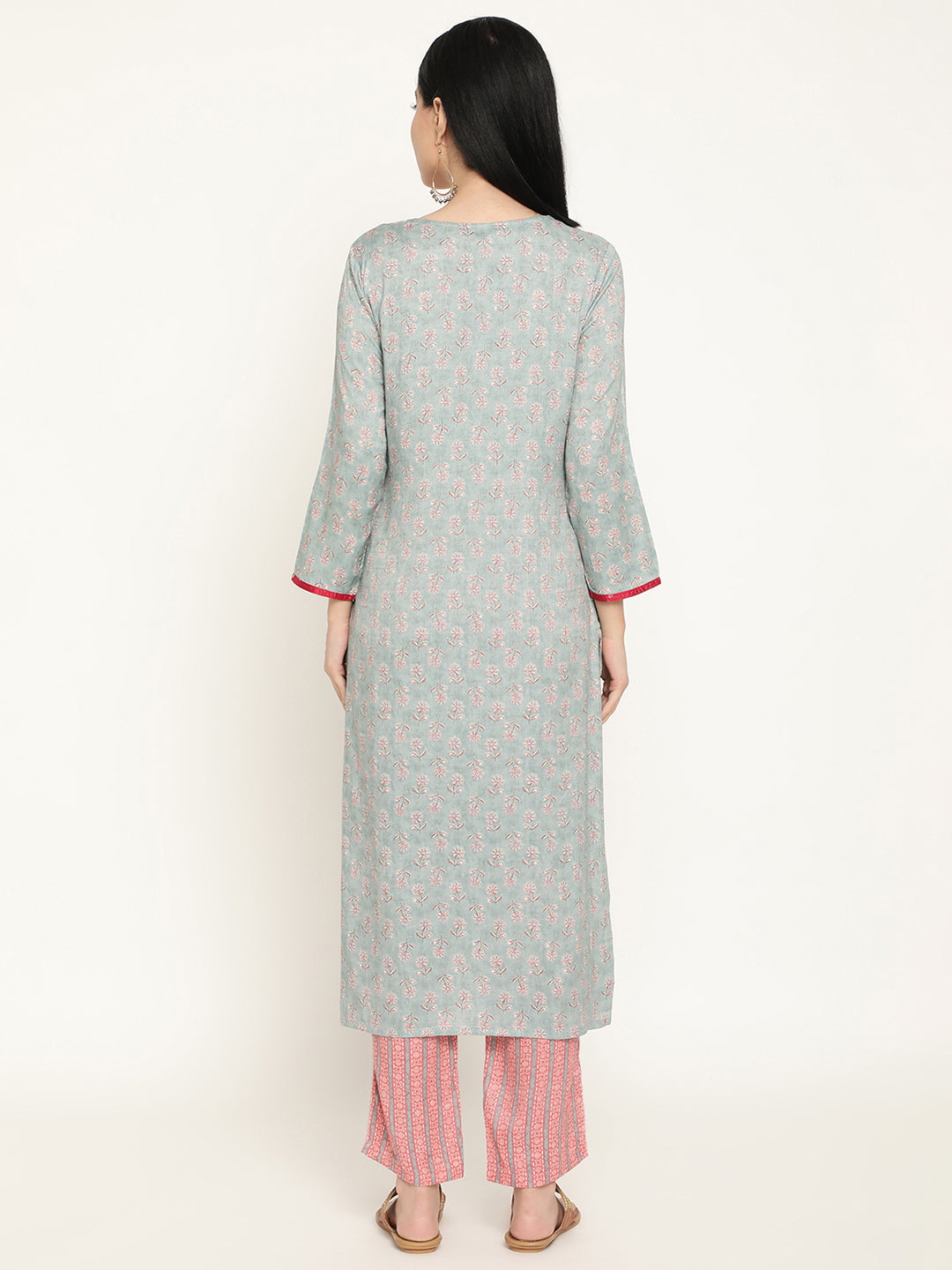 BeIndi Women's Sea Green Yoke Design Kurta With Delicate Sequinned Embroidered Thread Work And Pant