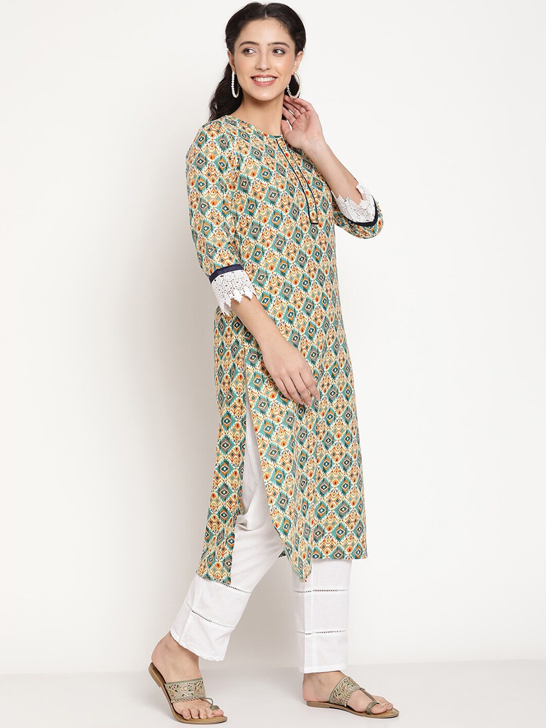 Be Indi Women Green Ikat Design Contrast Trim And Cotton Design Lace Cuff Detaling Kurta