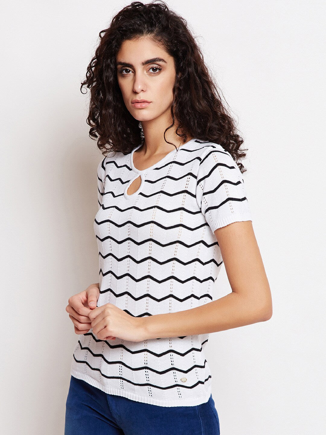 BeIndi Women White Round Neck Flat Knit Top