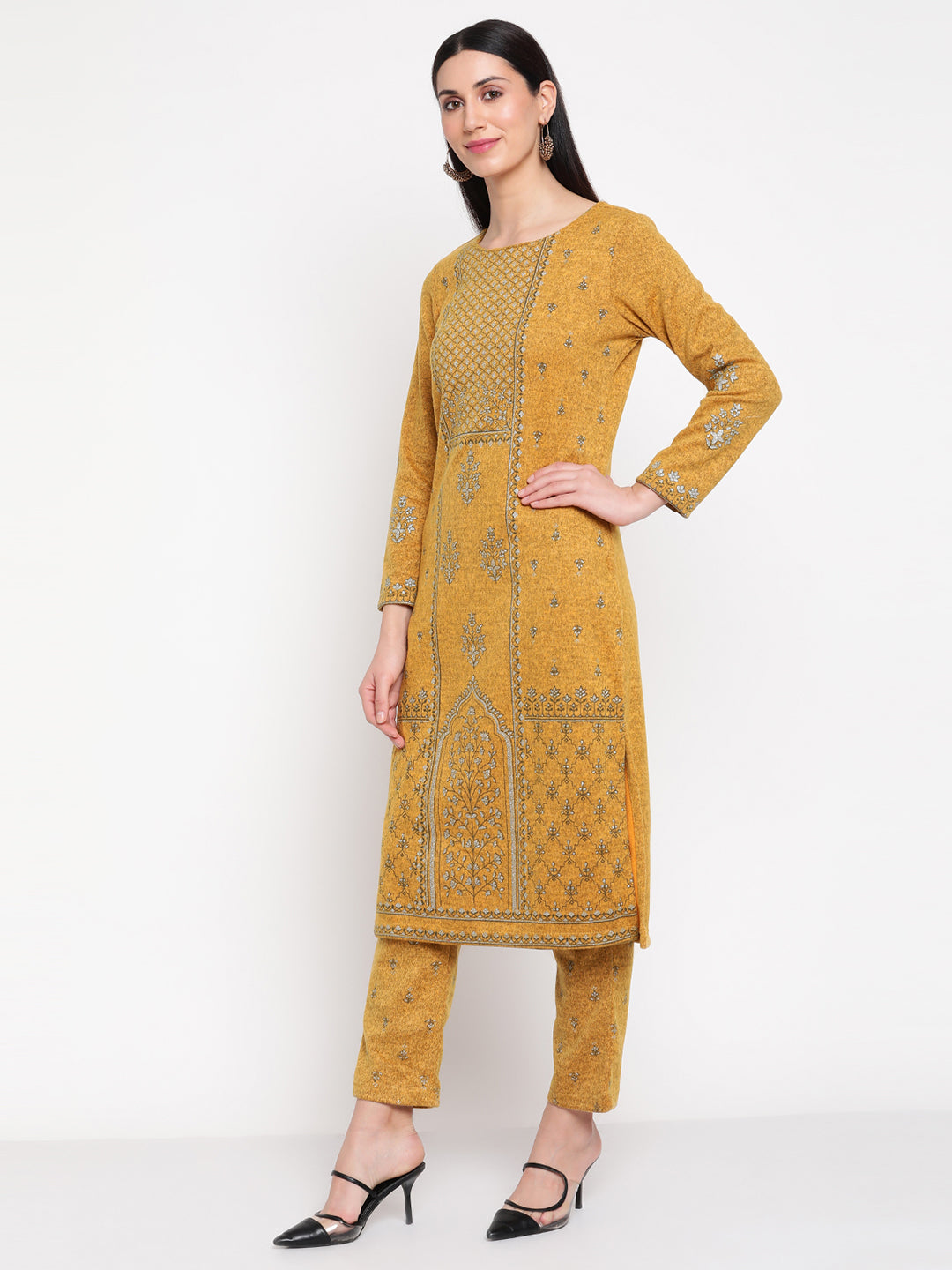 Be Indi Women Winter Karachi Mustard Block Printed Winter Kurta With Pant.