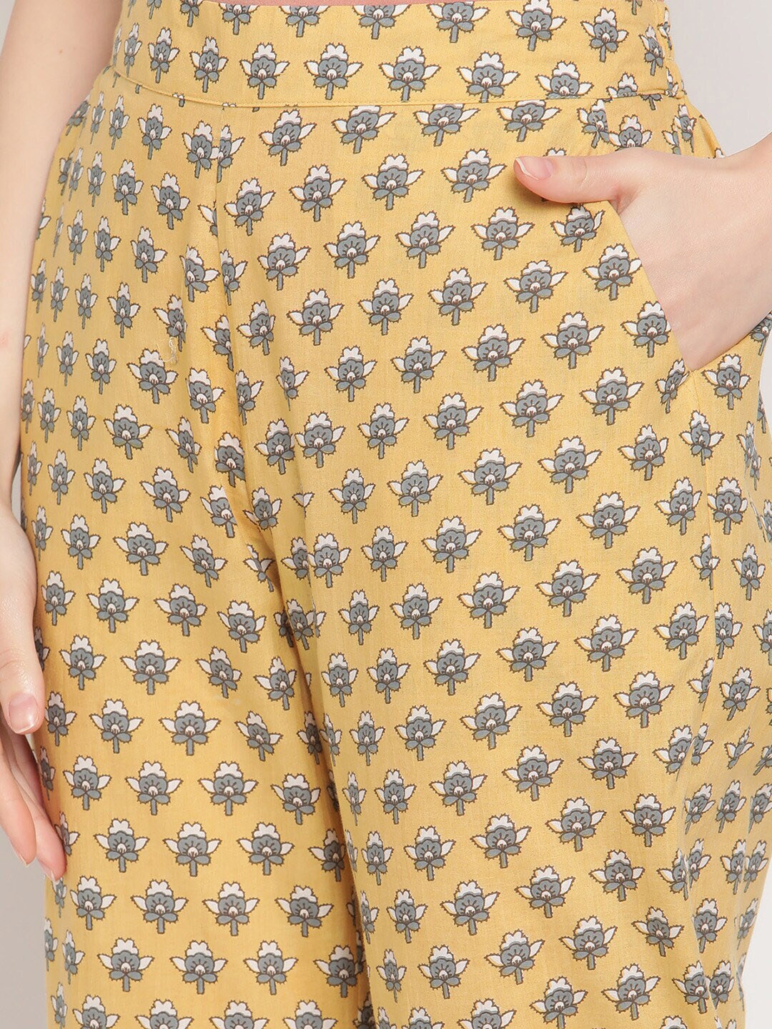 BeIndi Women Grey Yellow Floral Print Mirror Lace Patch Design Kurta With Pant & Dupatta