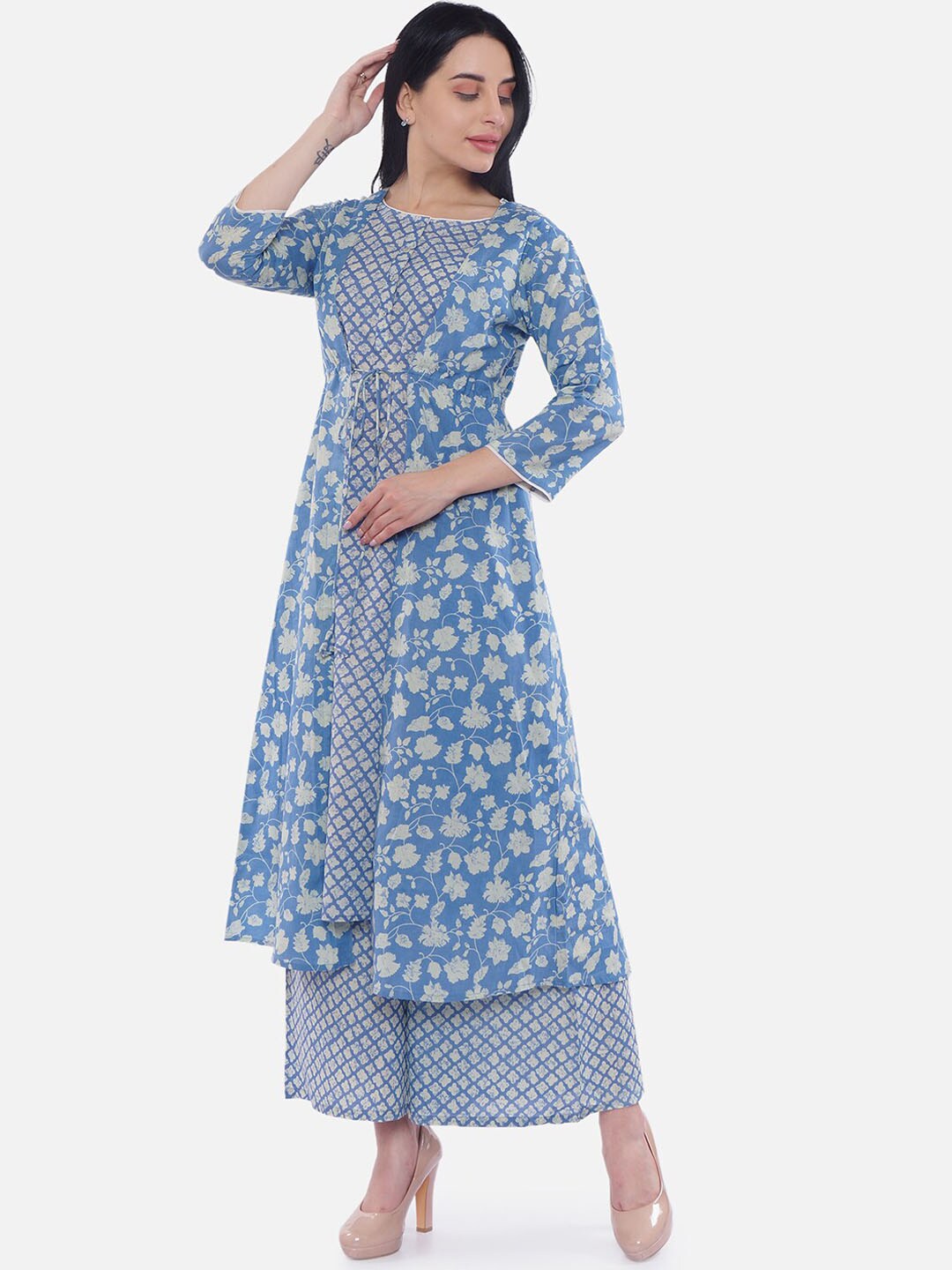 Women Blue Double layered Printed kurta with Flared Palazzo